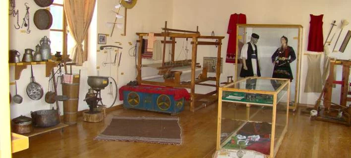 Από κολαστήριο, σχολείο και μετά μουσείο – Η ιστορία του Λαογραφικού Μουσείου Κερασόβου (Εικόνες)